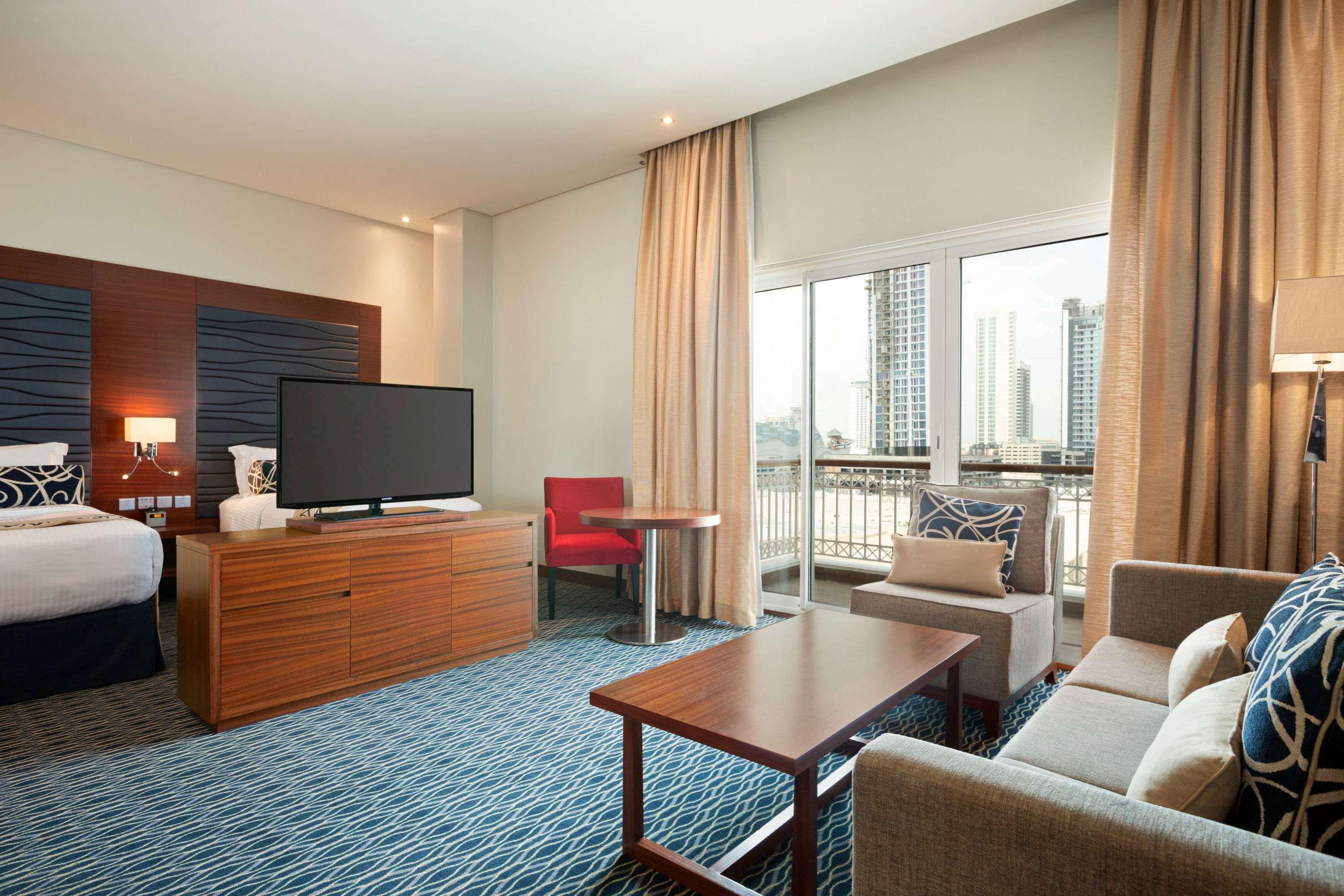 Ramada By Wyndham Manama City Centre Exterior foto