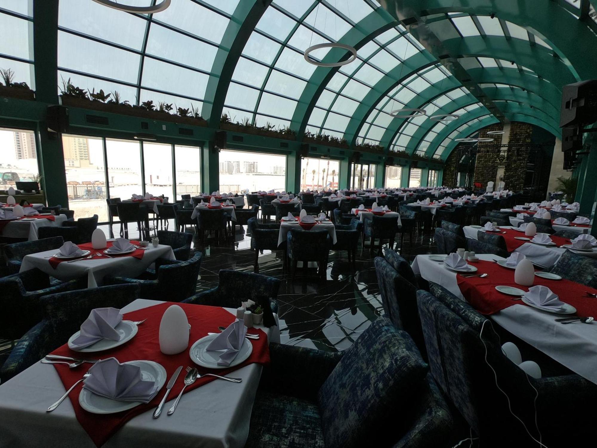 Ramada By Wyndham Manama City Centre Exterior foto