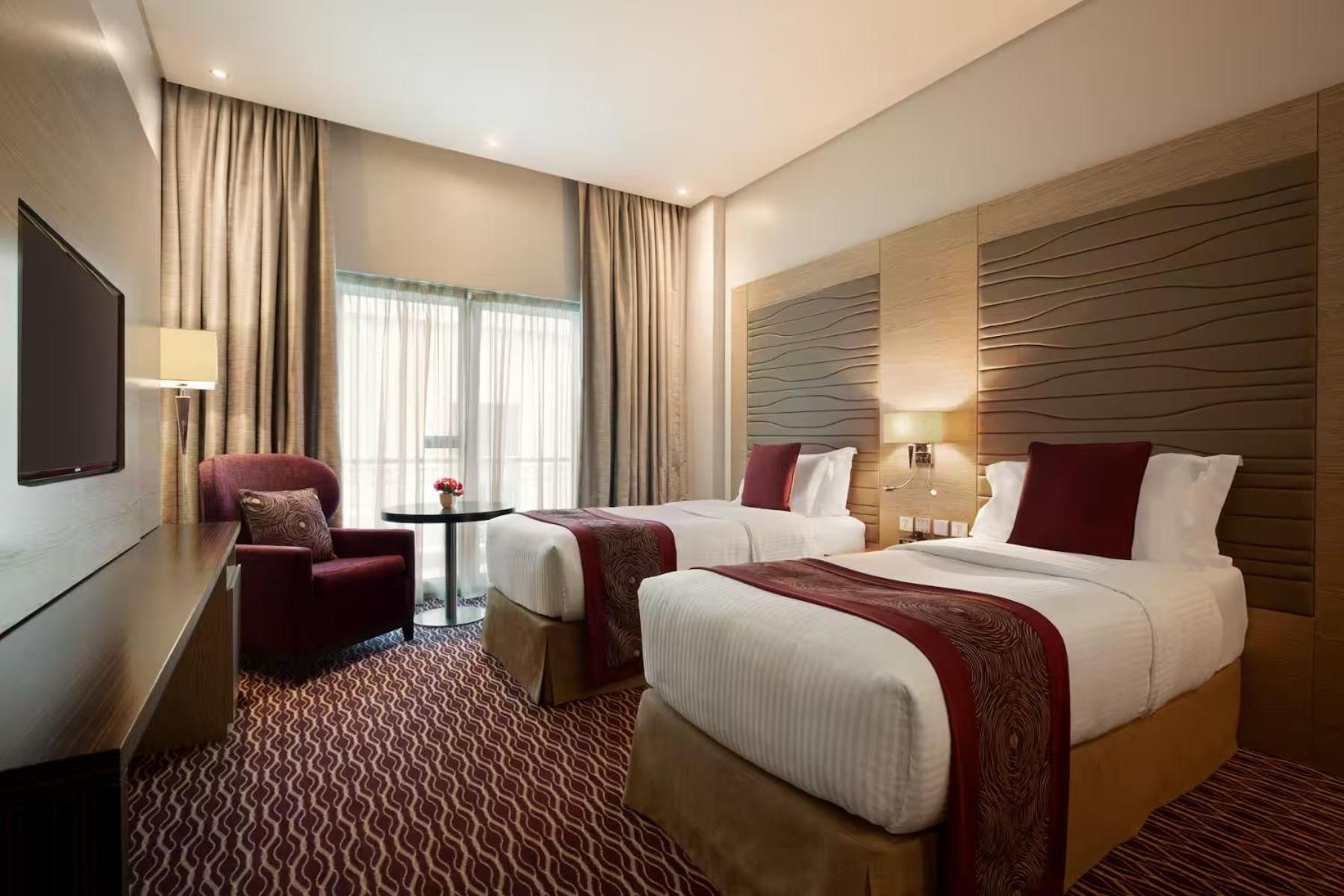 Ramada By Wyndham Manama City Centre Exterior foto