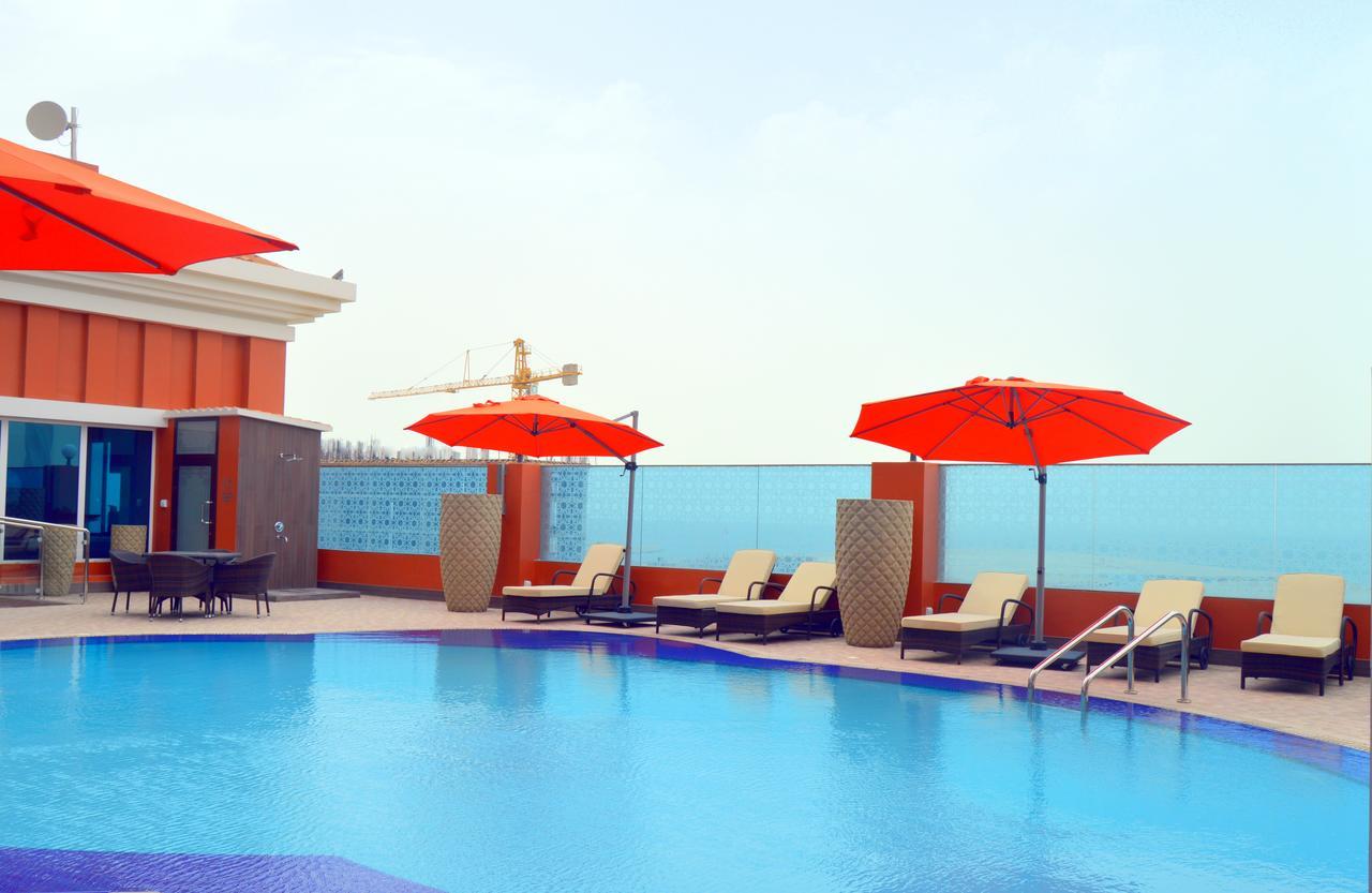Ramada By Wyndham Manama City Centre Exterior foto