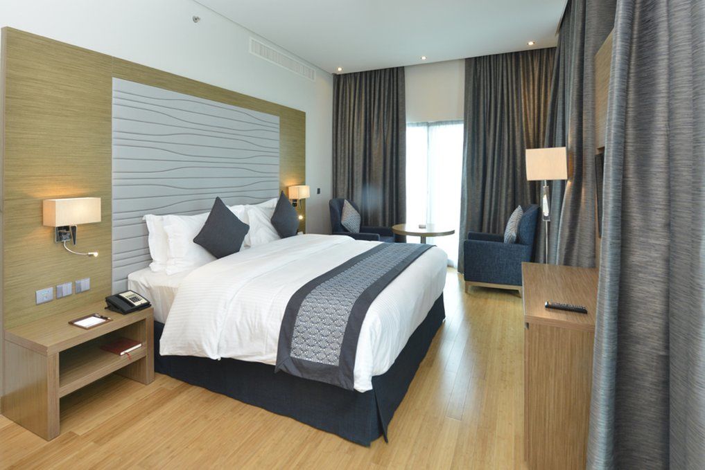 Ramada By Wyndham Manama City Centre Exterior foto
