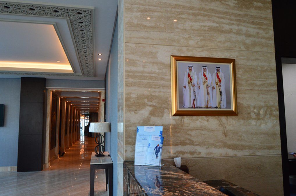 Ramada By Wyndham Manama City Centre Exterior foto